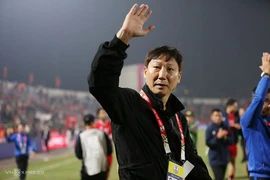 HLV Kim Sang-sik chỉ ra hai đối thủ cản đường cú hat trick Đông Nam Á của Việt Nam