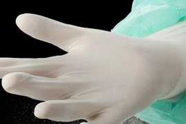Truy tố Bùi Quang Hải lừa bán găng tay y tế chiếm đoạt hơn 3,2 triệu USD