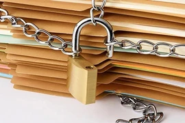 Từ việc Vụ trưởng Vụ pháp chế Bộ LĐ-TB&XH bị bắt: Thế nào là tội cố ý làm lộ bí mật Nhà nước?