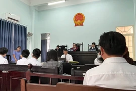Quan điểm các bên trong vụ kiện ban quản trị chung cư vì bị khóa bánh xe