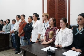 Phía Hồng Loan và Hồng Phượng nói gì sau phiên xử vụ tranh chấp di sản của cố NSƯT Vũ Linh?
