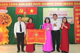 TAND huyện Hóc Môn: Nâng cao trách nhiệm thẩm phán vì dân, vì công lý