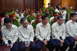 Cựu Giám đốc Sở TN&MT An Giang xin… đính chính chỉ nhận hối lộ 17 lần, không phải 20