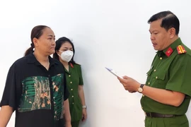 Người phụ nữ đứng sau đường dây khai thác cát lậu trên sông Đồng Nai
