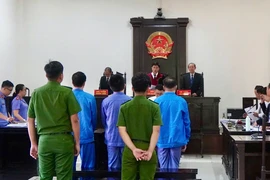 Nhận định của tòa vụ 2 cựu cán bộ đoàn bán giấy công tác xã hội khống cho sinh viên