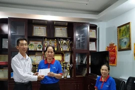 Công nhân vệ sinh Cà Mau trả lại 38 triệu đồng nhặt được