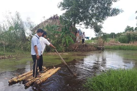 Thu hồi 500 tấn xi măng tài trợ bị sử dụng không đúng mục đích
