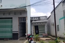 Nhà lớn đè nhà nhỏ chỉ bồi thường 60% vì cả hai đều xây lụi