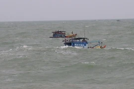 Phát hiện 38 người vượt biển về Việt Nam ăn Tết