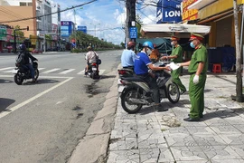 Cà Mau: Khởi tố bác sỹ trưởng trạm y tế xã vì thiếu trách nhiệm chống dịch
