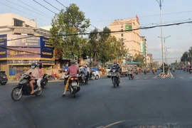 Cà Mau: Ngày đầu triển khai cho F0 đi làm chưa ghi nhận phức tạp