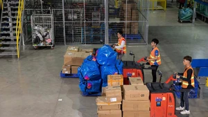 Để tránh trở thành ‘công xưởng giá rẻ’