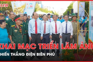 TP.HCM khai mạc triển lãm ảnh về chiến thắng Điện Biên Phủ