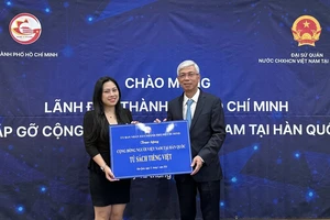 Lãnh đạo TP.HCM gặp gỡ, giao lưu với cộng đồng người Việt Nam tại Hàn Quốc