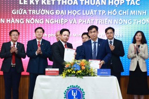 Trường ĐH Luật TP.HCM hợp tác đào tạo nhân lực ngành ngân hàng