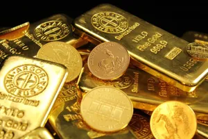 Người mua vàng bất ngờ bị giảm tiền lời