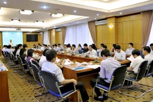 TP.HCM lập ban biên soạn đề án giảm hội họp