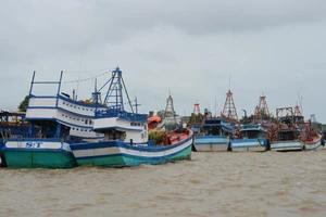 Bão số 16 áp sát các tỉnh miền Tây