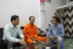 Chính quyền đi thăm và tri ân nhân chứng Hoàng Sa