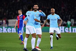 Man City hủy diệt Basel, Juventus bị cầm hòa đáng tiếc