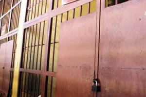 Từ 29-3: Phạm nhân được ăn cơm riêng với 3 người nhà