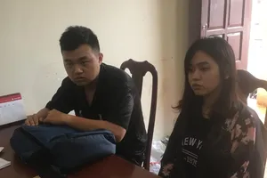 Nữ sinh viên cùng người tình dùng dao cướp shop quần áo