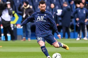 Không Messi, PSG bị sỉ nhục