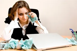 Ứng xử với nước mắt nơi công sở