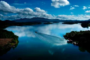 Ảnh dự thi “Vì môi trường xanh” (Phần 7) 