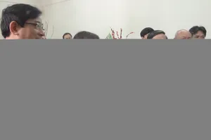 Bộ trưởng Bộ Y tế “vi hành“