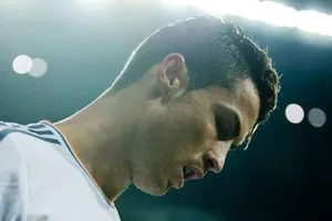  Ancelotti tiết lộ Ronaldo đang không vui 