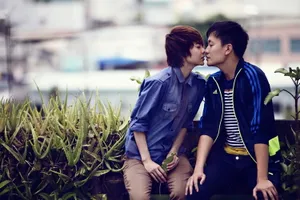 Minh Hằng lăn xả đóng vai giả trai