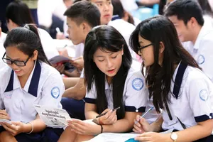 Từ ngày 2-5 học sinh TP.HCM làm đơn thi tuyển lớp 10