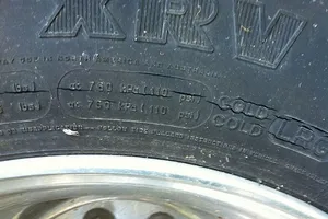 5 dấu hiệu cần thay lốp