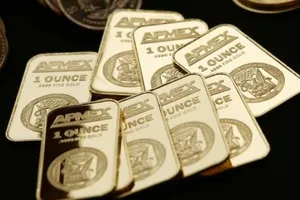 Vàng thế giới vọt tăng mạnh nhất 3 tuần 