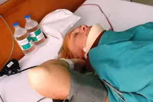 Tắm biển Nha Trang, du khách Nga bị cá dữ tấn công trọng thương