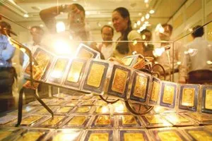 Giá vàng giảm 340.000 đồng/lượng trong tuần này