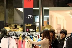 Những kiểu bán hàng "khinh thường" khách của chủ quán Việt 