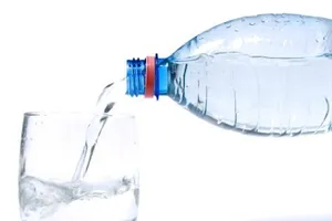 Học sếp Nhật từ chai nước uống thừa