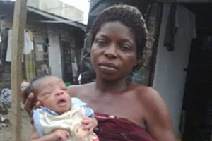 Sinh con sau 14 năm mang thai