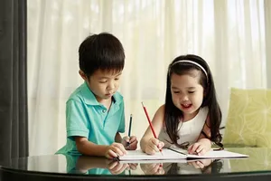 Bé thông minh hơn nhờ 10 chiêu "độc" 