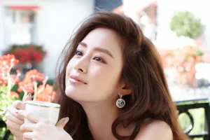 10 "ngọc nữ" xứ Hàn sở hữu mắt môi quyến rũ nhất