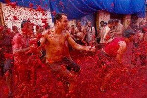 Những lễ hội sôi động trong tháng 8