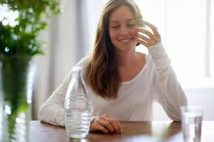 Uống nước đúng cách để đẹp da, thon gọn hơn