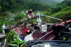 Toàn cảnh vụ tai nạn ở Lào cai làm 12 người thiệt mạng