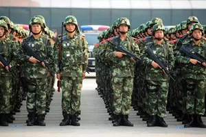 Trung Quốc liên tiếp tập trận thị uy trước lễ quốc khánh