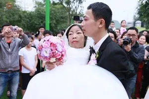 Người chồng trong đám cưới cổ tích đột ngột qua đời 