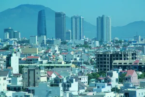 Hỗ trợ đất tái định cư cho người dân khu “ổ chuột“