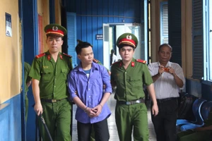 Tử hình thanh niên giết bạn, ném xác xuống sông
