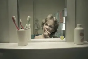 Cuộc đời người phản chiếu qua tấm gương